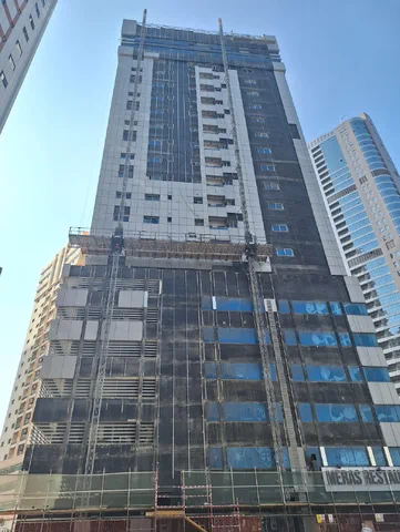 Mast Climbers installation at Al Thani Tower